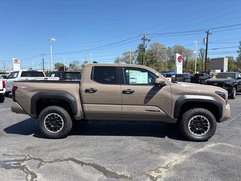 New 2026 Toyota Tacoma TRD Off-Road AWD/4WD image 2