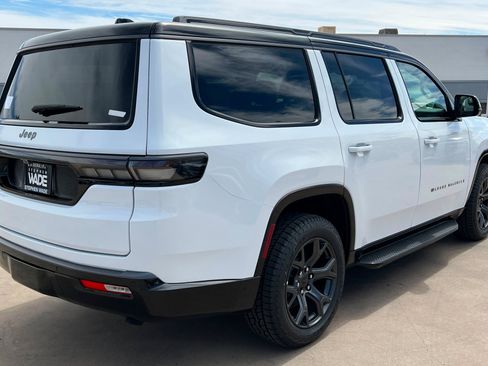 New 2026 Jeep Grand Wagoneer 4WD image 5