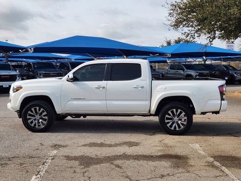 Used 2023 Toyota Tacoma Limited image 3