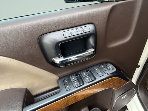 Used 2014 Chevrolet Silverado 1500 LTZ Z71 AWD/4WD image 10