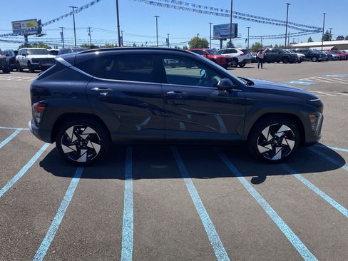 Certified 2025 Hyundai Kona Limited FWD image 6