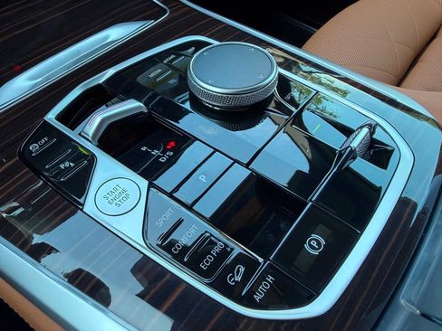 New 2026 BMW X5 xDrive40i AWD/4WD image 21