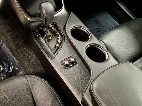 Used 2013 Toyota Avalon XLE Premium image 12