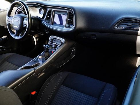 Used 2019 Dodge Challenger SXT RWD image 13
