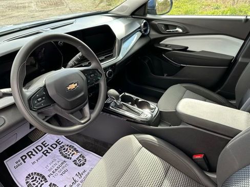Certified 2024 Chevrolet Trax LT image 21