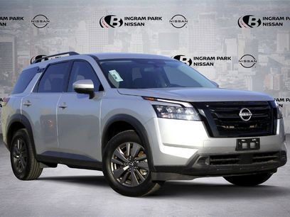 Used 2024 Nissan Pathfinder SV