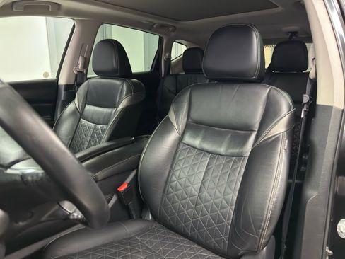 Used 2019 Nissan Murano Platinum image 11