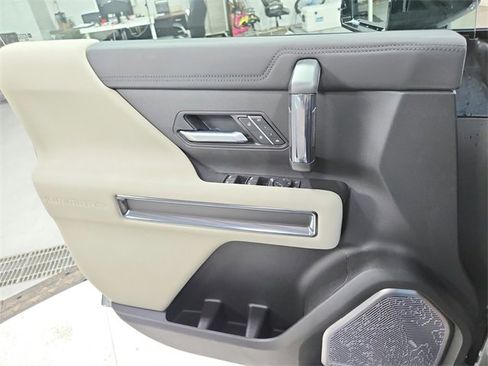 New 2026 GMC Hummer EV 4x4 Crew Cab image 35
