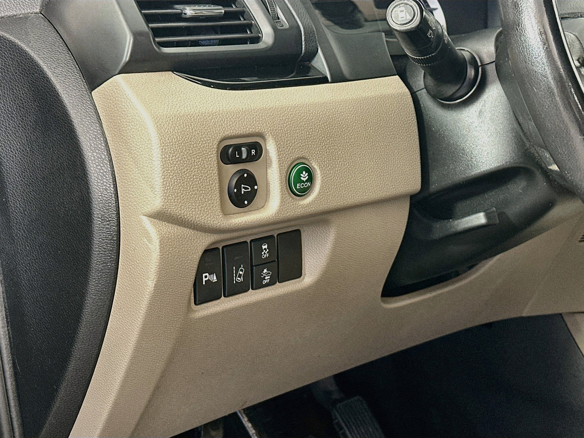 Used 2018 Honda Pilot Touring image 17