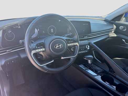 Used 2024 Hyundai Elantra SEL w/ Convenience Package FWD image 7