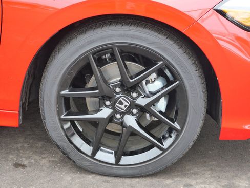 Used 2025 Honda Civic Sport image 15