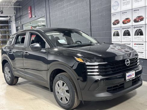 New 2026 Nissan Kicks S image 2