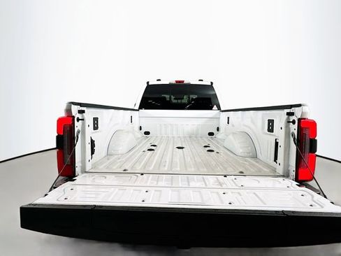 New 2026 Ford F450 Platinum w/ FX4 Off-Road Package image 28