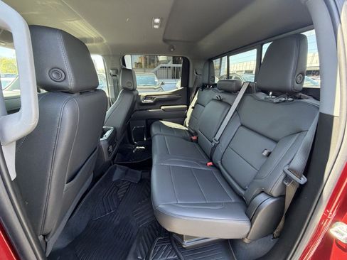 Used 2024 Chevrolet Silverado 1500 LT w/ Z71 Off-Road Package image 24