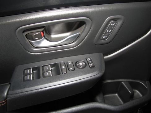 Certified 2024 Honda Pilot TrailSport image 11