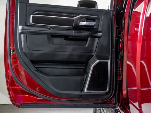 Used 2023 RAM 2500 Laramie w/ Night Edition image 37