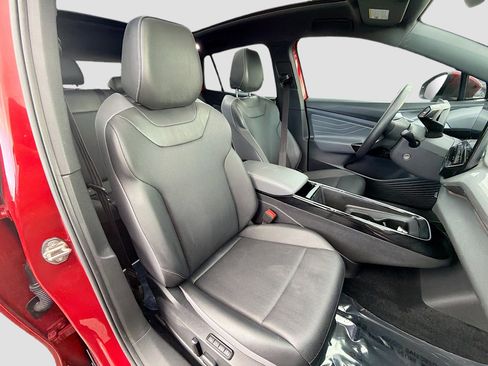 Used 2023 Volkswagen ID.4 Pro S image 15