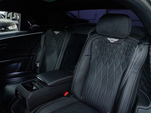 Used 2021 Bentley Flying Spur V8 AWD/4WD image 50