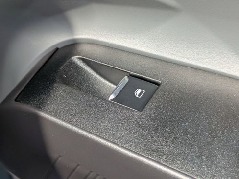 New 2025 Ford Maverick XL w/ Equipment Group 102A image 30