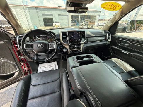 Used 2021 RAM 1500 Laramie AWD/4WD image 30