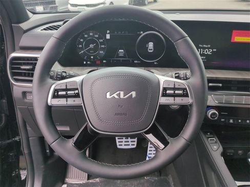 New 2025 Kia Telluride SX w/ SX Captain's Chair Package image 16