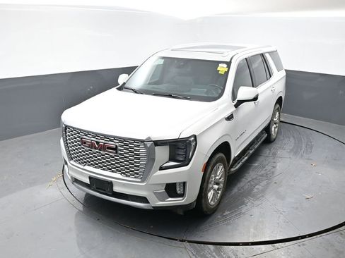 Used 2023 GMC Yukon Denali AWD/4WD image 18