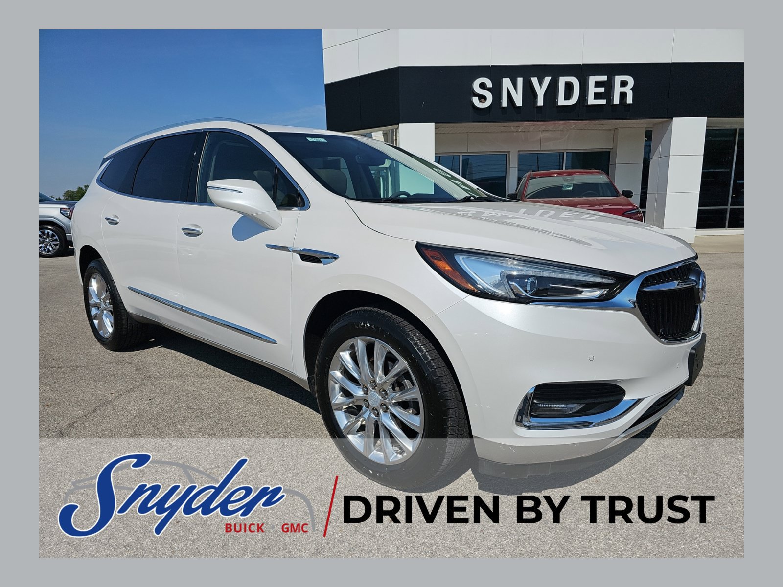 Used 2018 Buick Enclave Premium FWD image 1