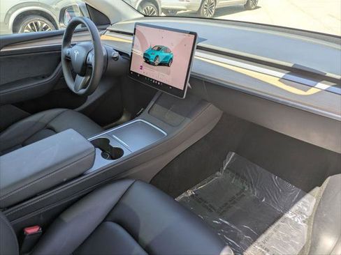 Used 2023 Tesla Model Y Long Range AWD/4WD image 22