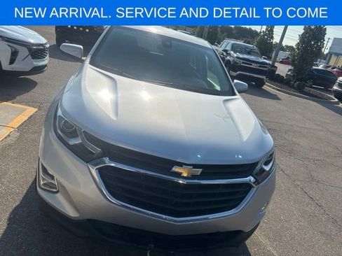 Used 2019 Chevrolet Equinox LT w/ Driver Convenience Package FWD image 6