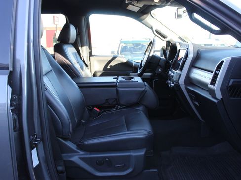 Used 2022 Ford F250 Lariat w/ Lariat Value Package AWD/4WD image 14