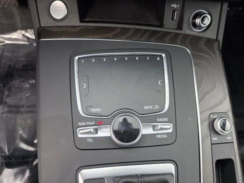 Used 2018 Audi Q5 2.0T Premium Plus w/ Premium Plus Package image 24