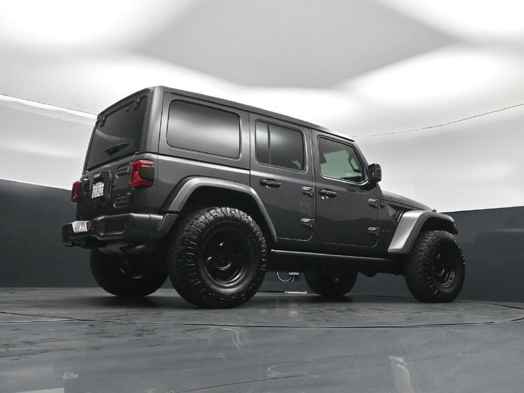 Used 2020 Jeep Wrangler Unlimited Sahara AWD/4WD image 41