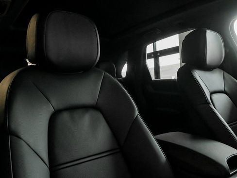 New 2026 Porsche Cayenne E-Hybrid image 31