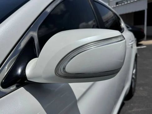 Used 2015 Kia K900 Luxury RWD image 10