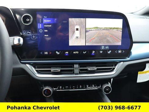 New 2026 Chevrolet Equinox EV LT image 15