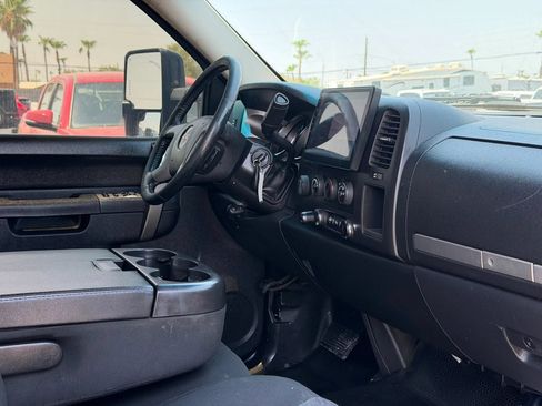 Used 2014 GMC Sierra 2500 SLE AWD/4WD image 30