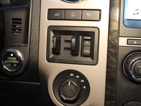 Used 2016 Ford Expedition Limited AWD/4WD image 28