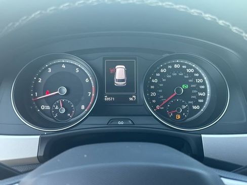 Used 2021 Volkswagen Atlas SE w/ Panoramic Sunroof Package image 28