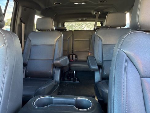 Certified 2022 Chevrolet Suburban Z71 w/ Z71 Off-Road Package image 9