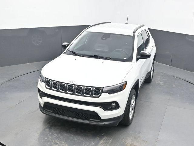 Used 2024 Jeep Compass Latitude AWD/4WD image 46