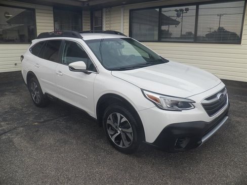 Used 2020 Subaru Outback Limited AWD/4WD image 1