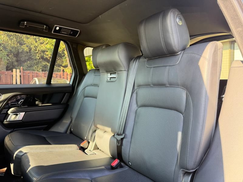 Used 2020 Land Rover Range Rover HSE AWD/4WD image 17