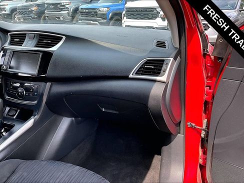 Used 2019 Nissan Sentra SV w/ Special Edition Package FWD image 25
