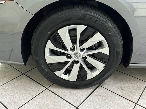 Used 2024 Nissan Altima 2.5 S image 14