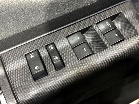 Used 2011 Ford F550 4x4 Crew Cab Super Duty w/ Payload Upgrade Pkg image 27