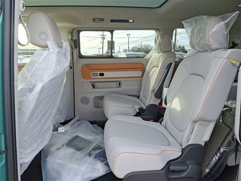 New 2025 Volkswagen ID. Buzz 1st Edition image 5