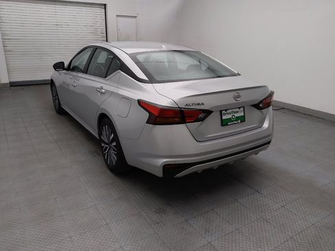 Used 2025 Nissan Altima 2.5 SV FWD image 5