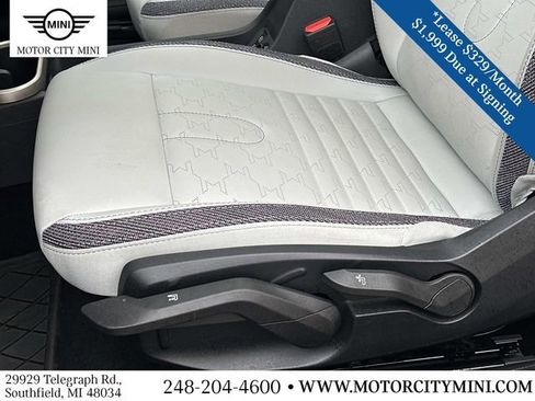 Certified 2025 MINI Cooper 2-Door Hardtop image 19