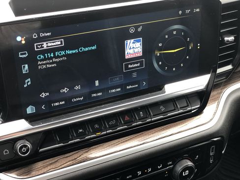 Used 2022 Chevrolet Silverado 1500 LT w/ Z71 Off-Road Package image 19