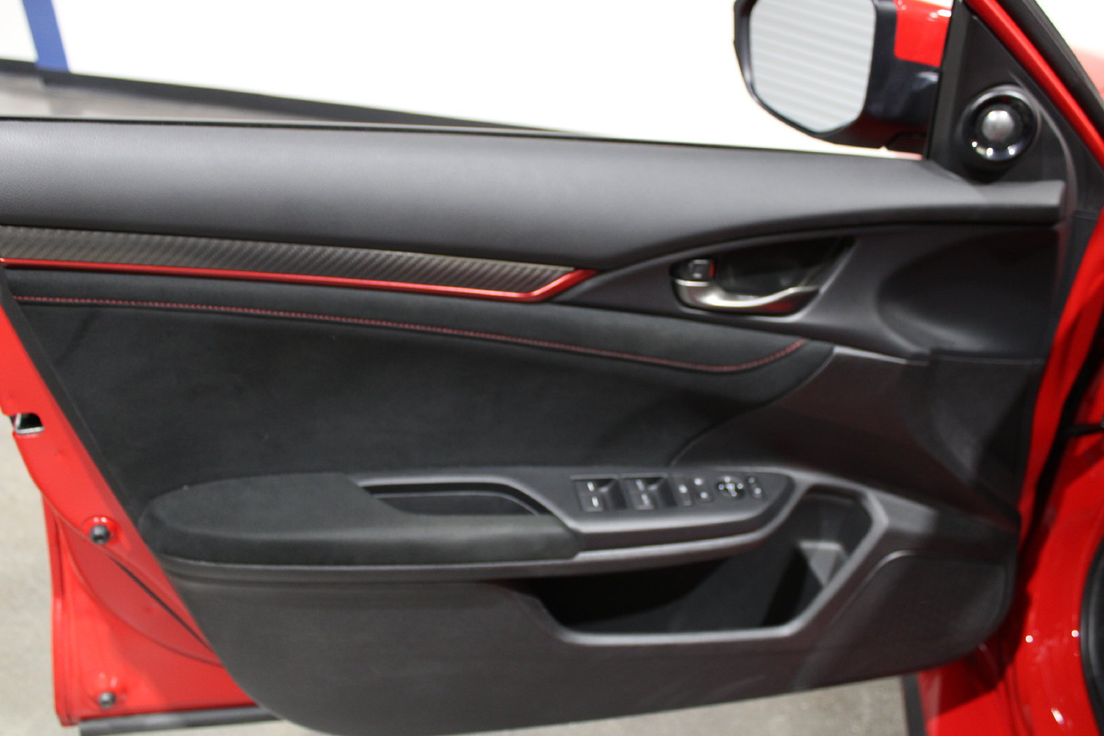 Used 2018 Honda Civic Type R image 27